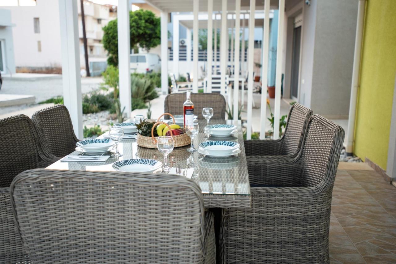 Melia Villa Kokkinos Pyrgos Exterior foto